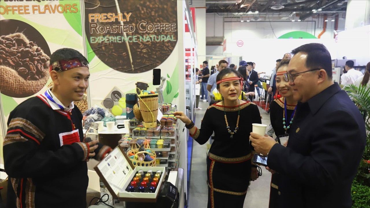 Tìm kiếm cơ hội, khai phá tiềm năng hợp tác về nông sản giữa Việt Nam-Singapore