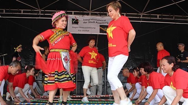 Ấn tượng Việt Nam tại Lễ hội mùa Hè tại Đức