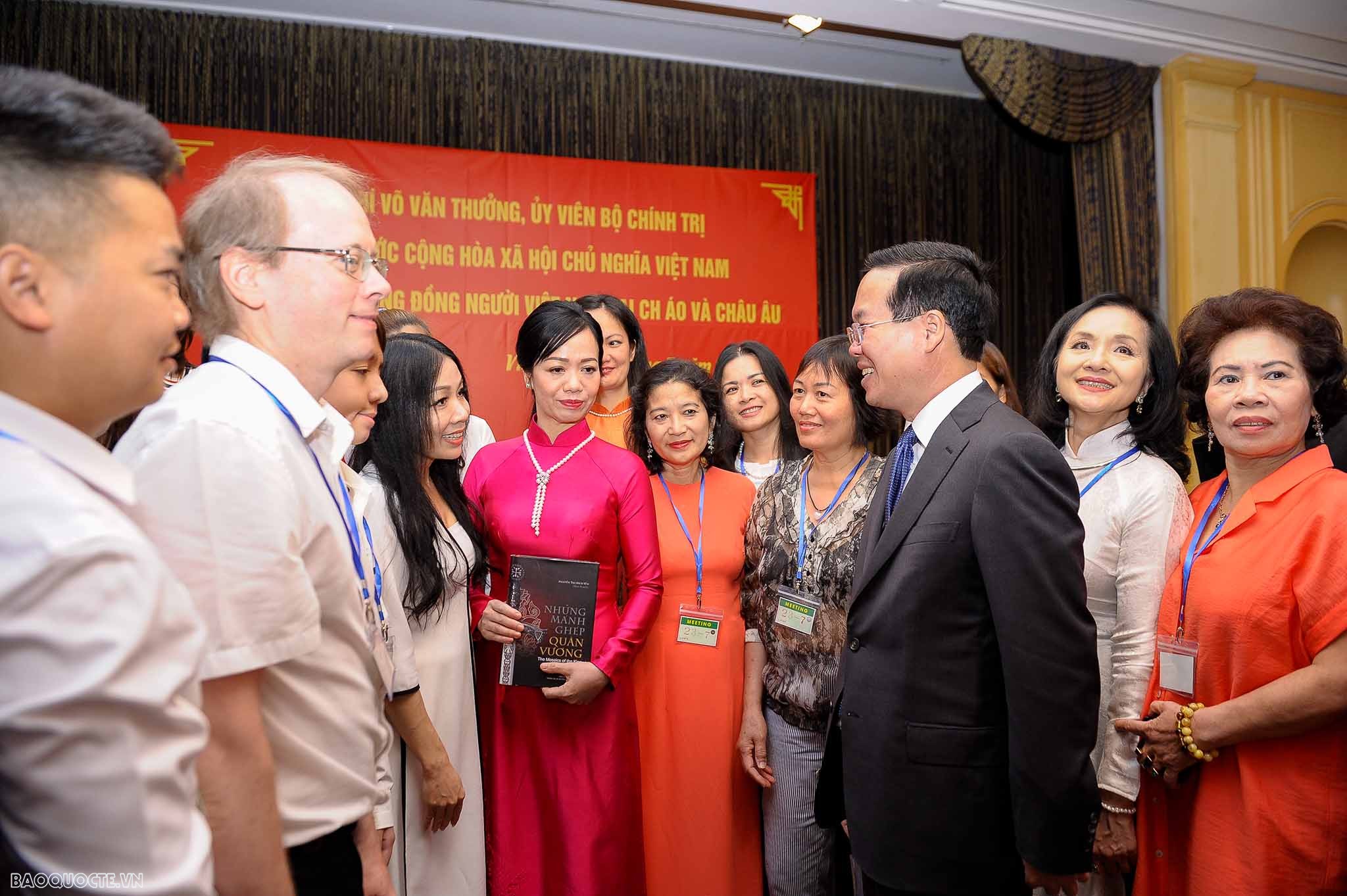 Những hình ảnh ấn tượng của Chủ tịch nước Võ Văn Thưởng trong chuyến thăm chính thức Áo Những hình ảnh ấn tượng của Chủ tịch nước Võ Văn Thưởng trong chuyến thăm chính thức Áo