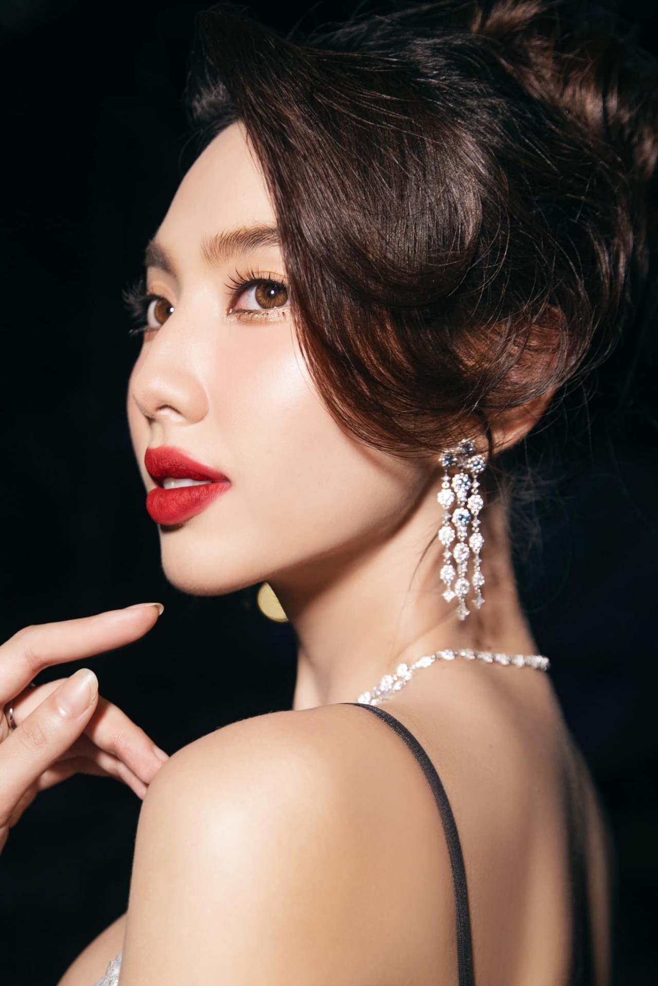 Hoa hậu Thùy Tiên