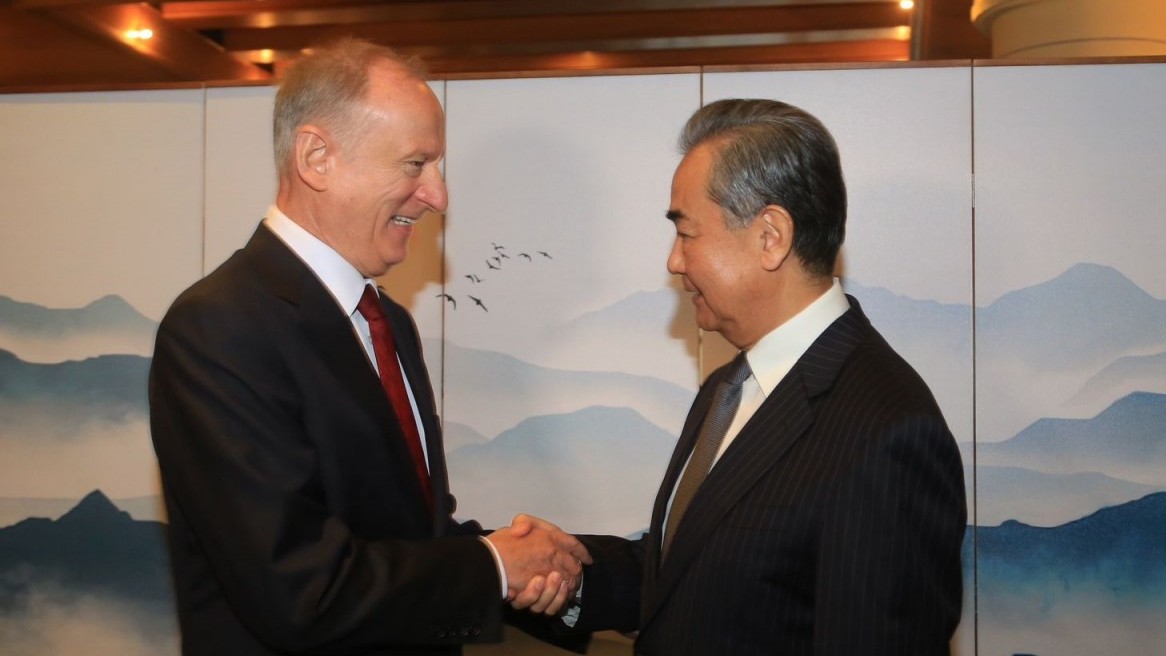 Quan hệ Trung-Nga ‘đã vượt qua thử thách’