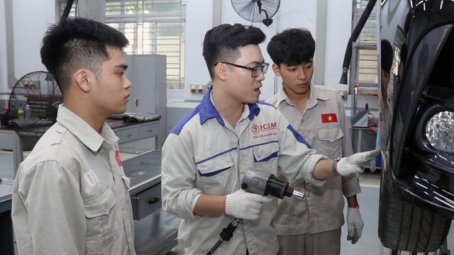 Nan giải chuyện tăng lương tối thiểu vùng 2024