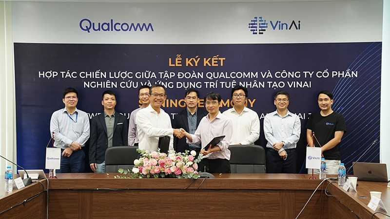 Qualcomm dẫn đầu cuộc cách mạng AI lai