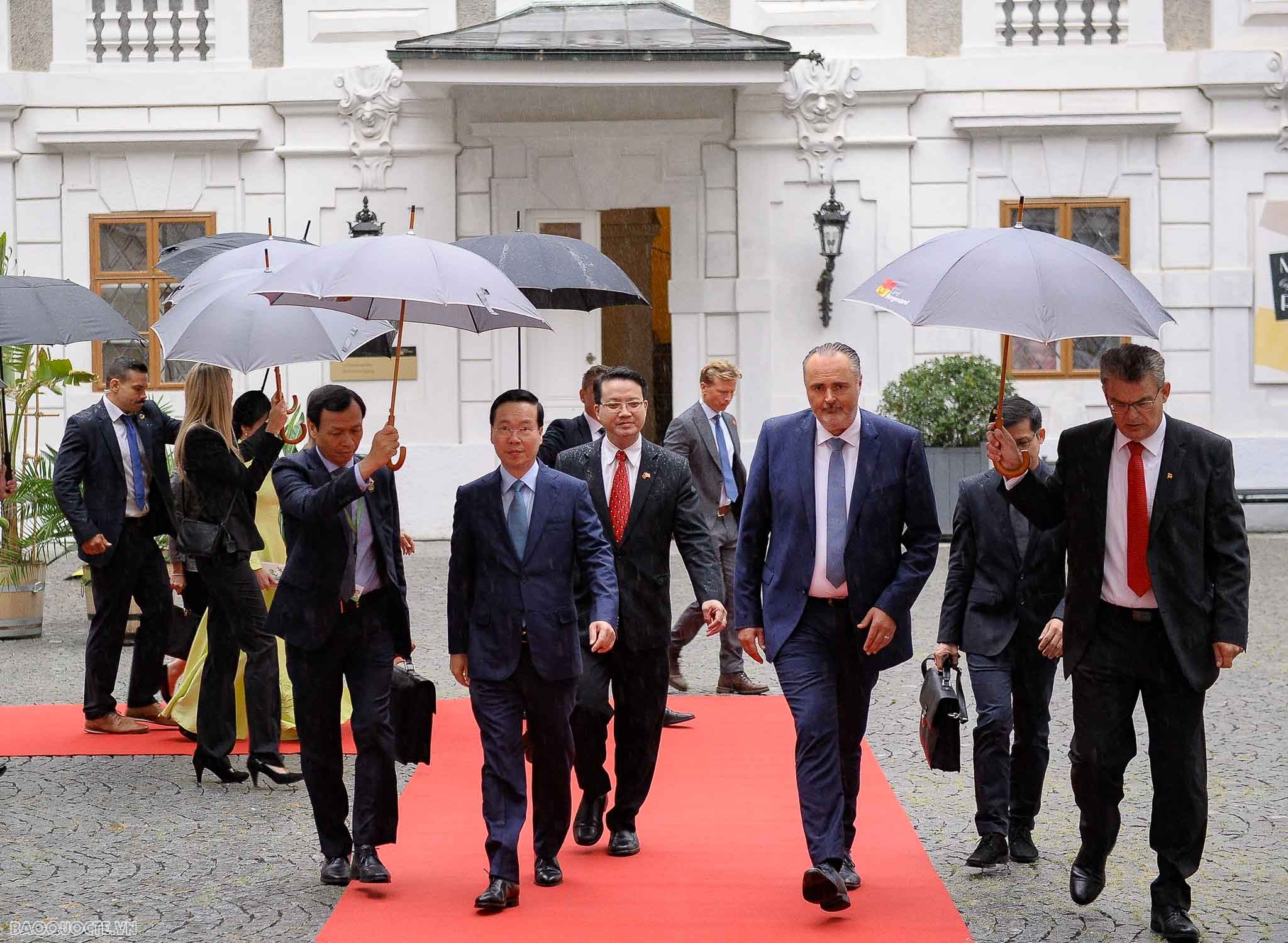 Những hình ảnh ấn tượng của Chủ tịch nước Võ Văn Thưởng trong chuyến thăm chính thức Áo Những hình ảnh ấn tượng của Chủ tịch nước Võ Văn Thưởng trong chuyến thăm chính thức Áo