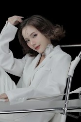 Nhan sắc trẻ trung của diễn viên Minh Thu phim Nơi giấc mơ tìm về