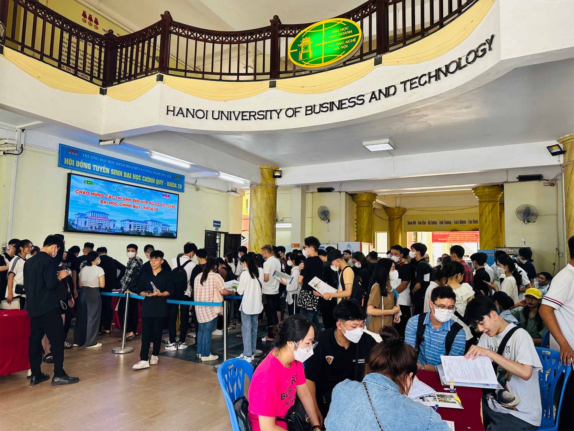 Trường Đại học Kinh doanh và Công nghệ Hà Nội thông báo xét tuyển đại học chính quy Khóa 28 năm 2023