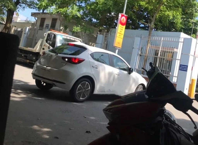 Lộ diện Mazda 2 2023 tại trạm đăng kiểm ở Việt Nam