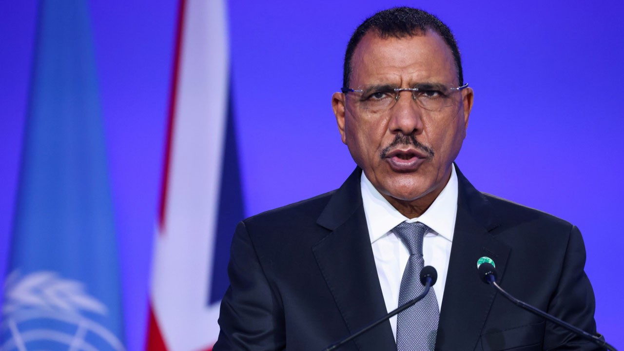 (07.27) Tổng thống Niger Mohamed Bazoum hiện đang bị nhóm cận vệ giam giữ. (Nguồn: AFP) (07.27) Tổng thống Niger Mohamed Bazoum hiện đang bị nhóm cận vệ giam giữ. (Nguồn: AFP)