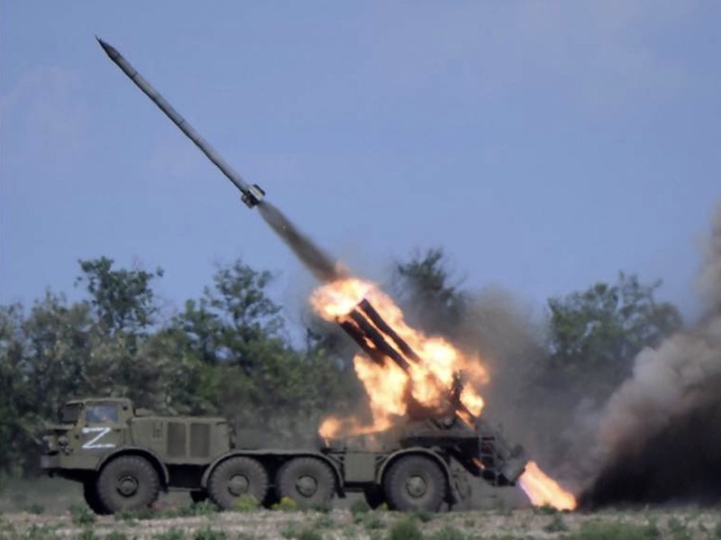 Bắn trả: Ai nhanh hơn sẽ thắng - So sánh tương quan giữa Nga và Ukraine Bắn trả: Ai nhanh hơn sẽ thắng - So sánh tương quan giữa Nga và Ukraine