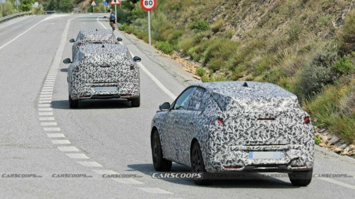 Peugeot 3008 mới được nguỵ trang kín khi chạy thử. Peugeot 3008 mới được nguỵ trang kín khi chạy thử.