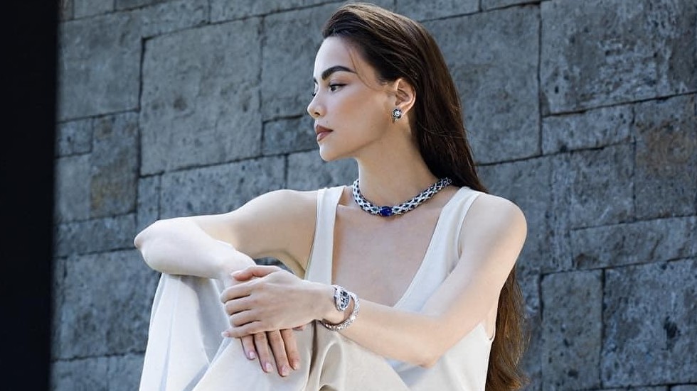 Thần thái đẳng cấp ngôi sao hạng A của ca sĩ Hồ Ngọc Hà