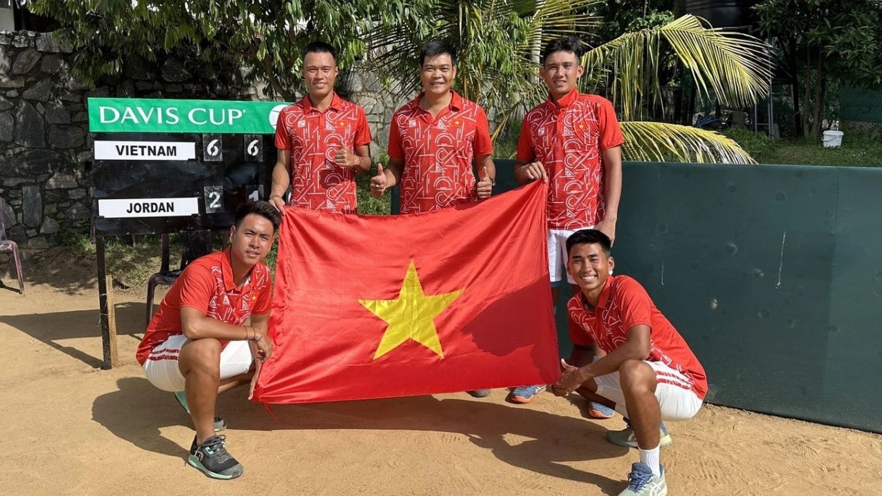 Quần vợt nam Việt Nam giành quyền đấu trận play-off thăng hạng Davis Cup