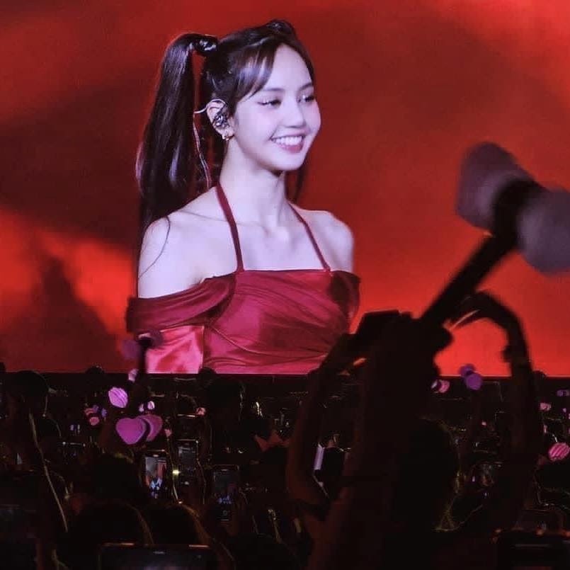 BLACKPINK với màn trình diễn đặc biệt trong đêm diễn Born Pink đầu tiên ở Việt Nam