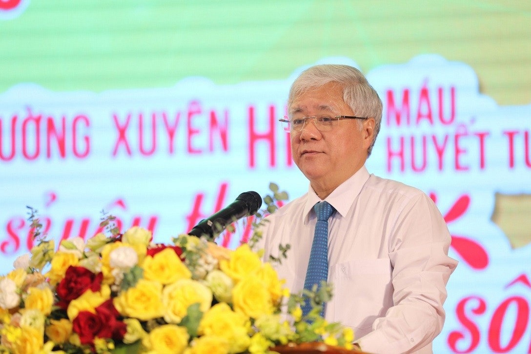 Tôn vinh 100 người hiến máu tiêu biểu toàn quốc năm 2023 Tôn vinh 100 người hiến máu tiêu biểu toàn quốc năm 2023