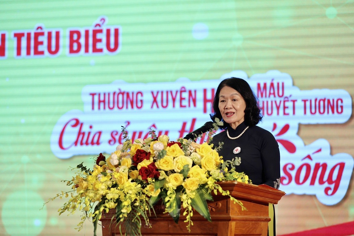 Tôn vinh 100 người hiến máu tiêu biểu toàn quốc năm 2023 Tôn vinh 100 người hiến máu tiêu biểu toàn quốc năm 2023