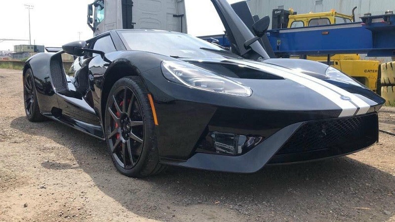 Siêu xe Ford GT thứ 3 vừa về Việt Nam.