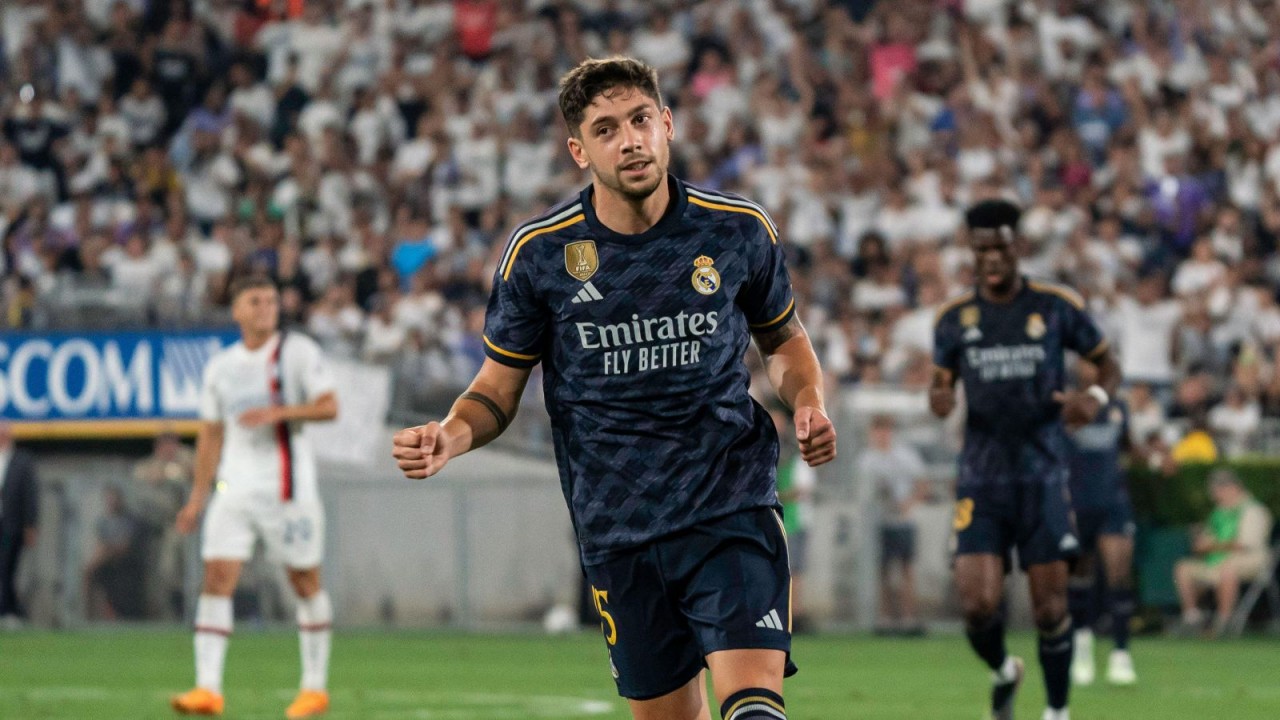 : Bayern Munich chốt ký Harry Kane; Chelsea mua Federico Valverde với giá cao;