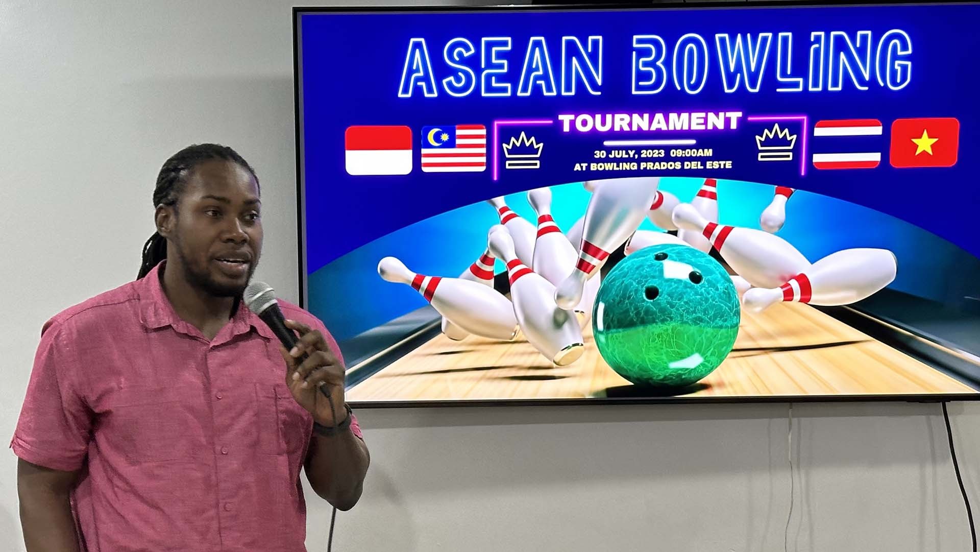 Ông Gareth Bynoe, Đại sứ Saint Vincent và Grenadines phát biểu tại sự kiện