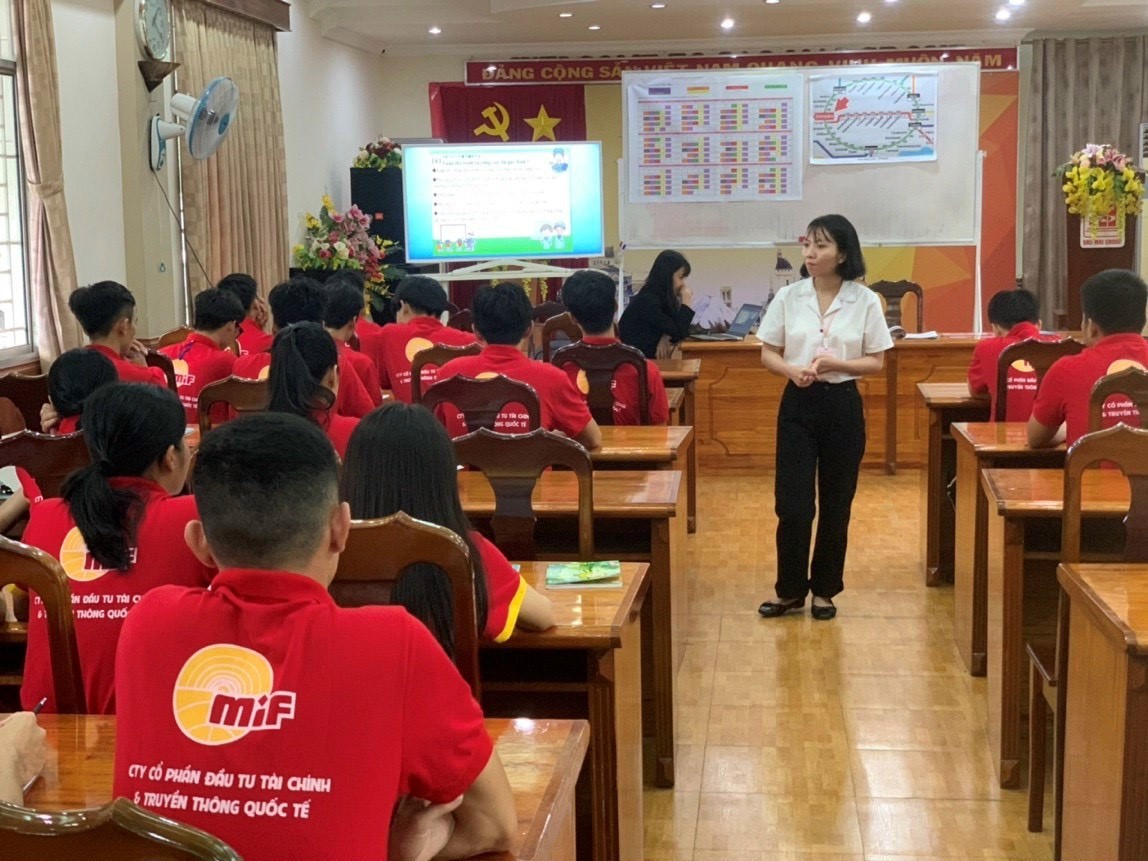 Giờ học Nhật ngữ tại MIF. Giờ học Nhật ngữ tại MIF.