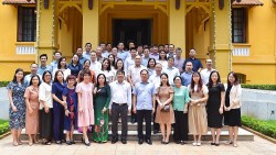 Bộ Ngoại giao gặp mặt, tri ân các cán bộ, nhân viên, người lao động là thân nhân gia đình thương binh, liệt sĩ