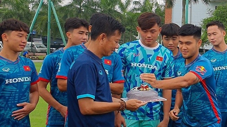 HLV Hoàng Anh Tuấn hy vọng cầu thủ U23 Việt Nam sẽ được gọi lên tuyển quốc gia