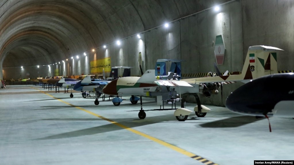 Iran trình làng tên lửa, UAV mới Iran trình làng tên lửa, UAV mới