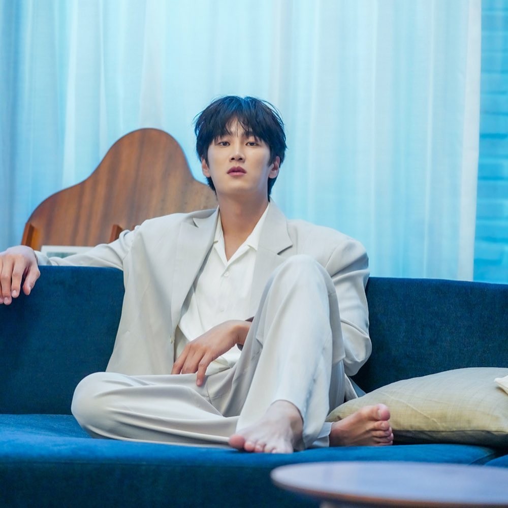 Bạn trai của Jisoo 'chị cả' nhóm BlackPink là ai?