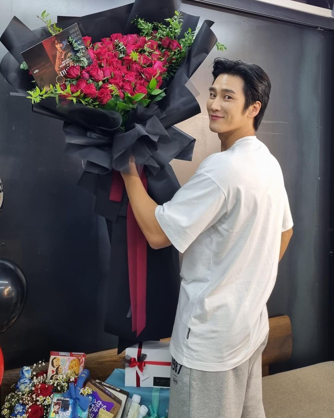 Bạn trai của Jisoo 'chị cả' nhóm BlackPink là ai?