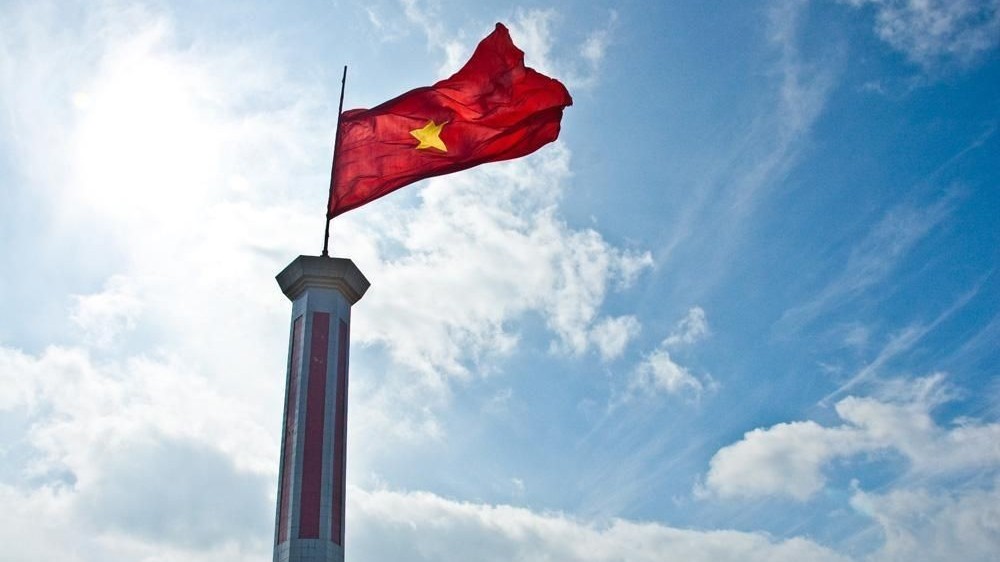 Yêu cầu Philippines xử lý nghiêm vụ phá hoại quốc kỳ Việt Nam