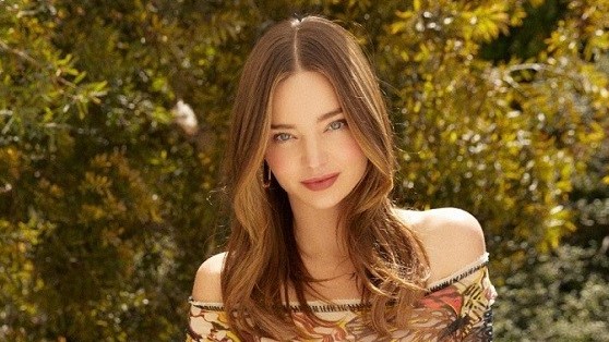 Cựu 'Thiên thần nội y Victoria Secret' siêu mẫu Miranda Kerr nhận nhiều lời khen phong cách thời trang