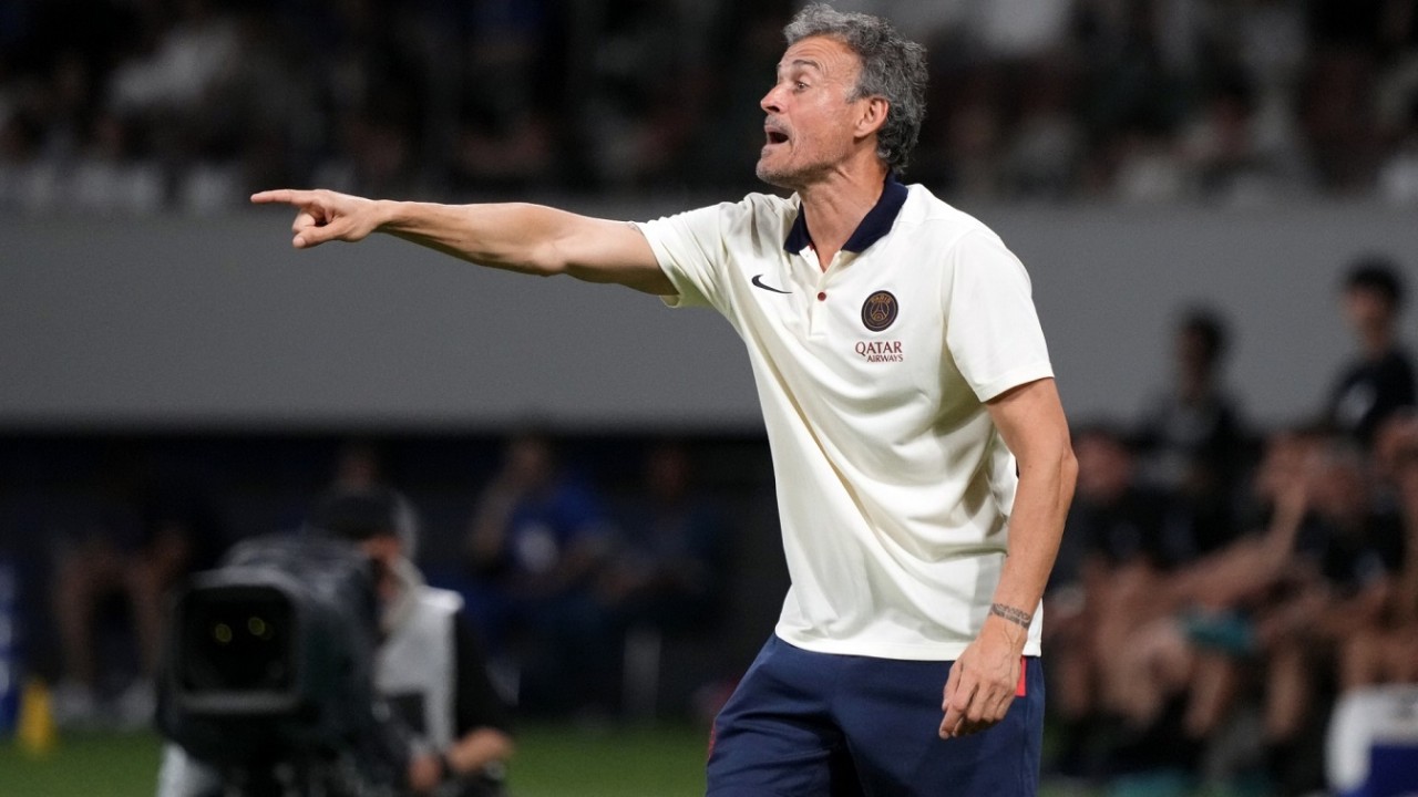 Truyền thông: HLV Luis Enrique tính chia tay PSG vì tình hình chuyển nhượng Kylian Mbappe Truyền thông: HLV Luis Enrique tính chia tay PSG vì tình hình chuyển nhượng Kylian Mbappe