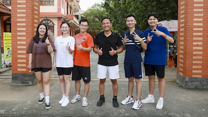 Nhà báo – MC Nguyễn Duy Mạnh và hành trình 2000 áo ấm yêu thương