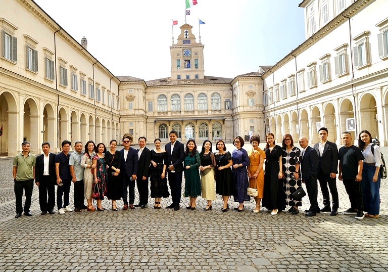 Nghệ sĩ vĩ cầm Bùi Công Duy kể chuyện làm ngoại giao văn hóa Nghệ sĩ vĩ cầm Bùi Công Duy kể chuyện làm ngoại giao văn hóa