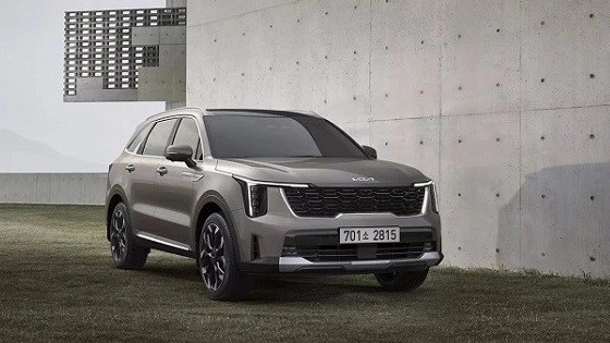 Lộ diện hình ảnh nội thất thực tế Kia Sorento 2024