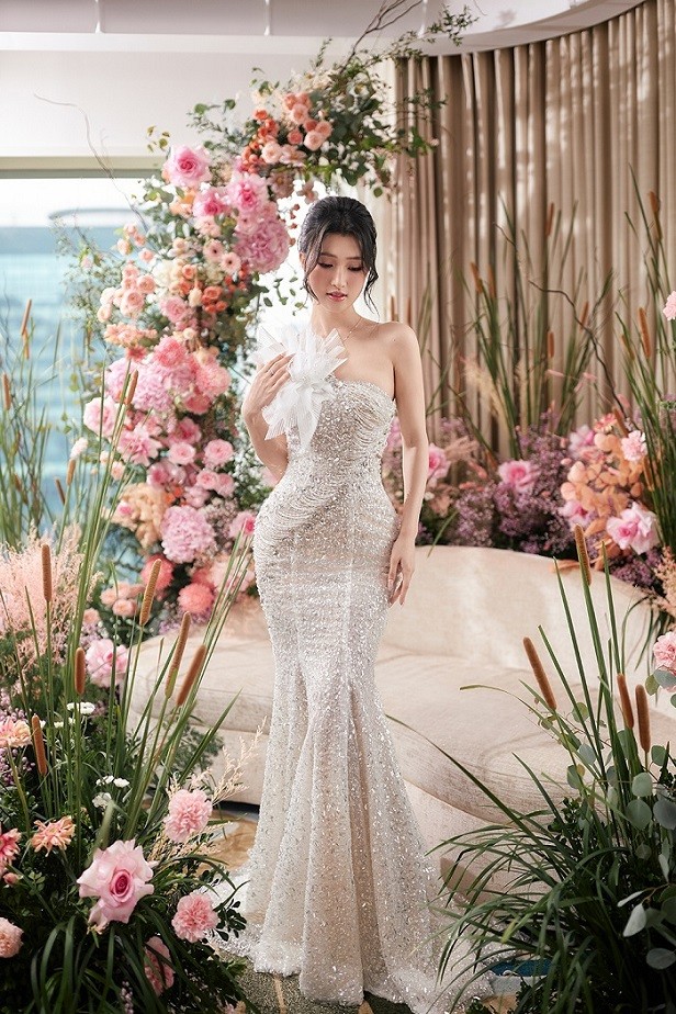 Á hậu Phương Nhi