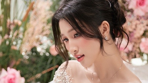 Á hậu Phương Nhi ngọt ngào làm mẫu váy cưới phong cách công chúa