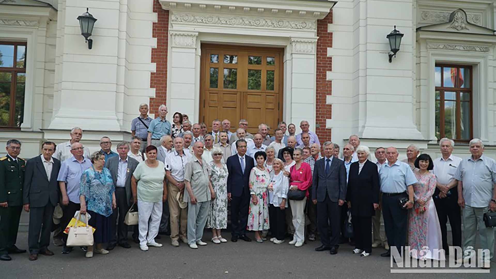 Thắm tình hữu nghị cuộc gặp mặt các cựu chiến binh Nga từng công tác tại Việt Nam