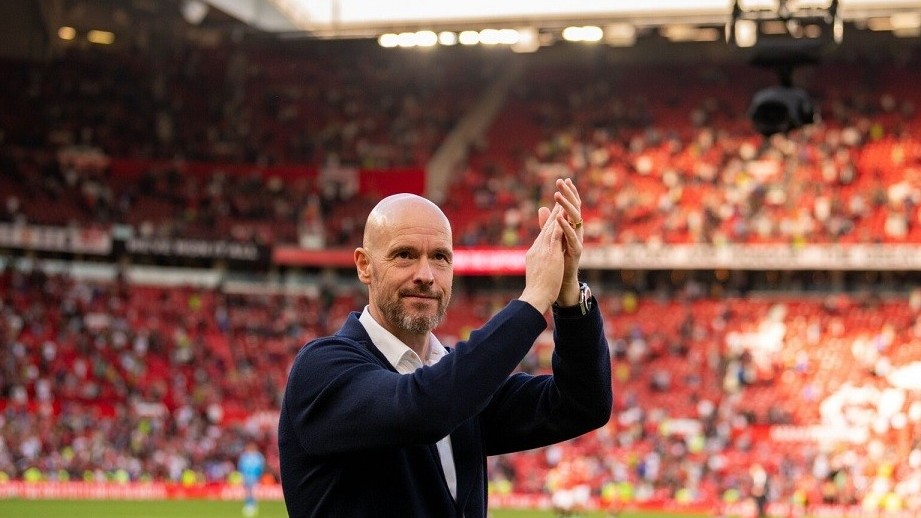 MU: HLV Erik ten Hag làm điều chưa từng có ở sân Old Trafford khiến học trò mừng vui