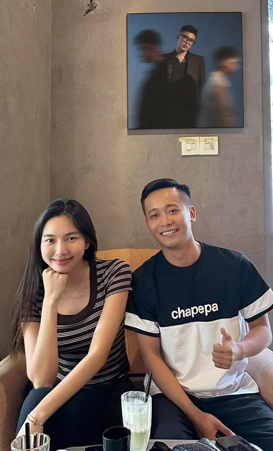 Những hình ảnh Hoa hậu Thùy Tiên và vlogger Quang Linh kết hợp làm thiện nguyện ở Angola và Việt Nam