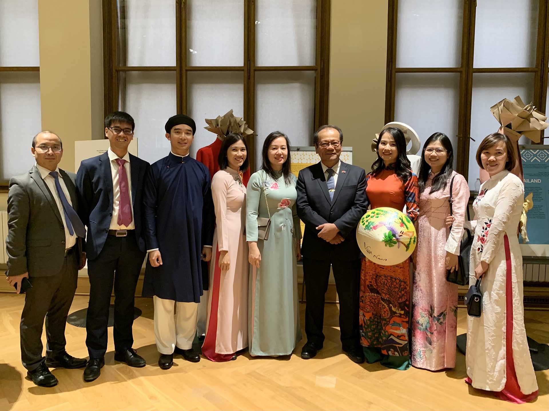 Đại sứ quán Việt Nam tại Czech tham dự lễ kỷ niệm 56 năm ngày thành lập ASEAN