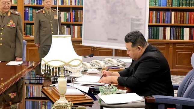 Bình Nhưỡng 'làm nóng' bán đảo Triều Tiên, Chủ tịch Kim Jong Un thách thức trực diện liên minh Mỹ-Hàn?