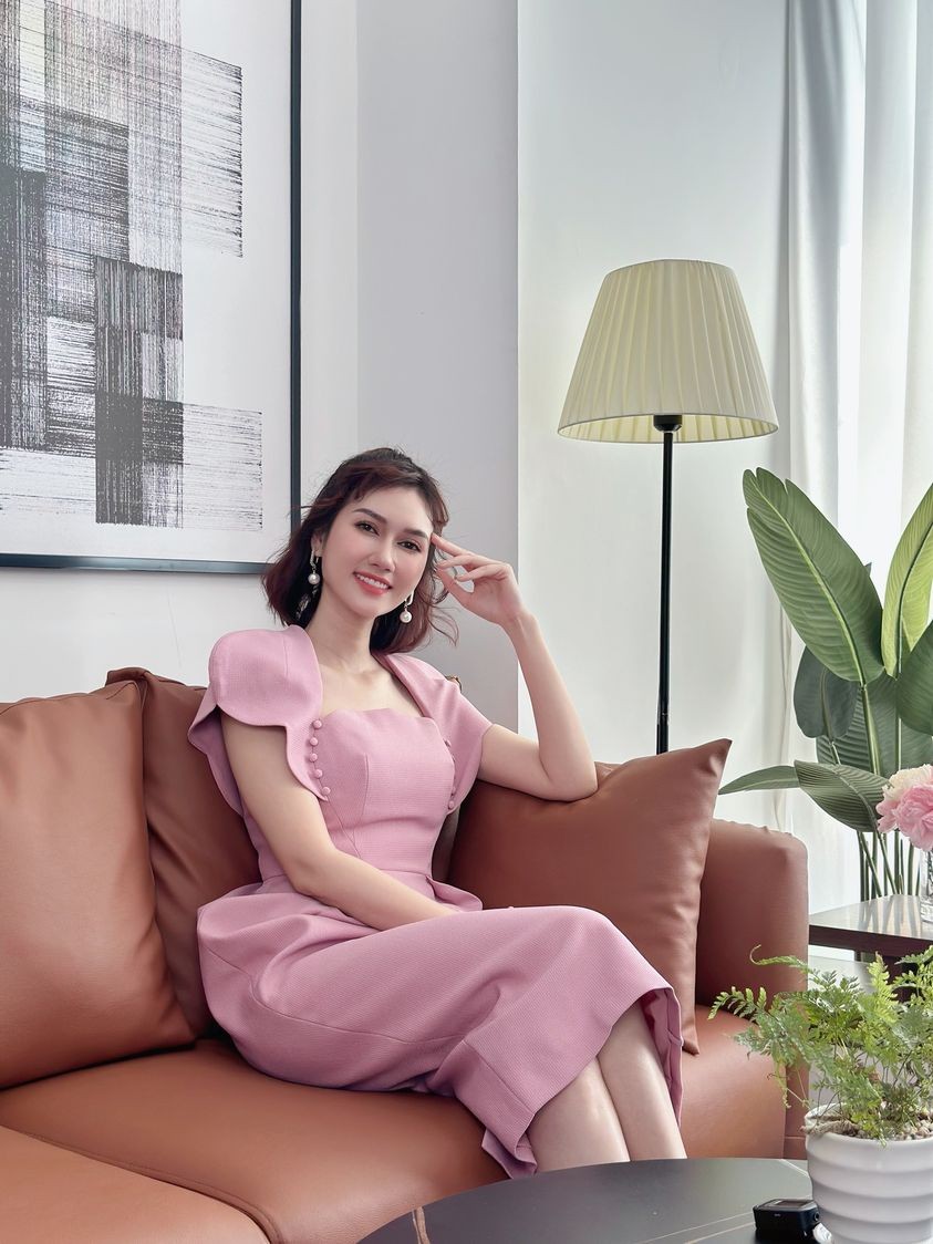 Diễn viên Hương Giang phim Làng trong phố