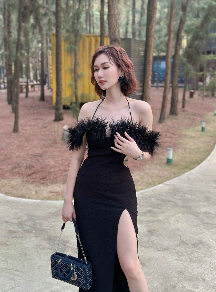 Diễn viên Hương Giang phim Làng trong phố