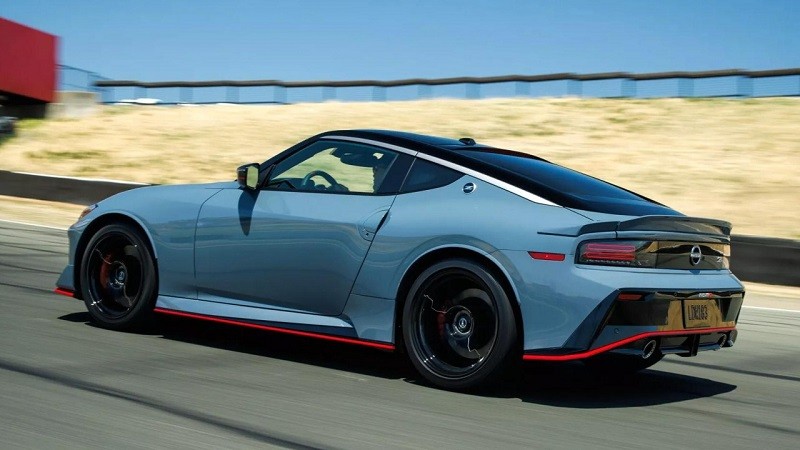 Cận cảnh Nissan Z Nismo 2024 vừa ra mắt tại Mỹ Cận cảnh Nissan Z Nismo 2024 vừa ra mắt tại Mỹ