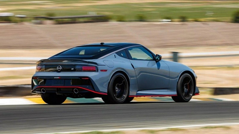 Cận cảnh Nissan Z Nismo 2024 vừa ra mắt tại Mỹ Cận cảnh Nissan Z Nismo 2024 vừa ra mắt tại Mỹ