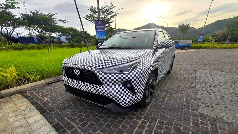 Toyota Yaris Cross 2023 được ngụy trang chạy thử tại Việt Nam. Toyota Yaris Cross 2023 được ngụy trang chạy thử tại Việt Nam.