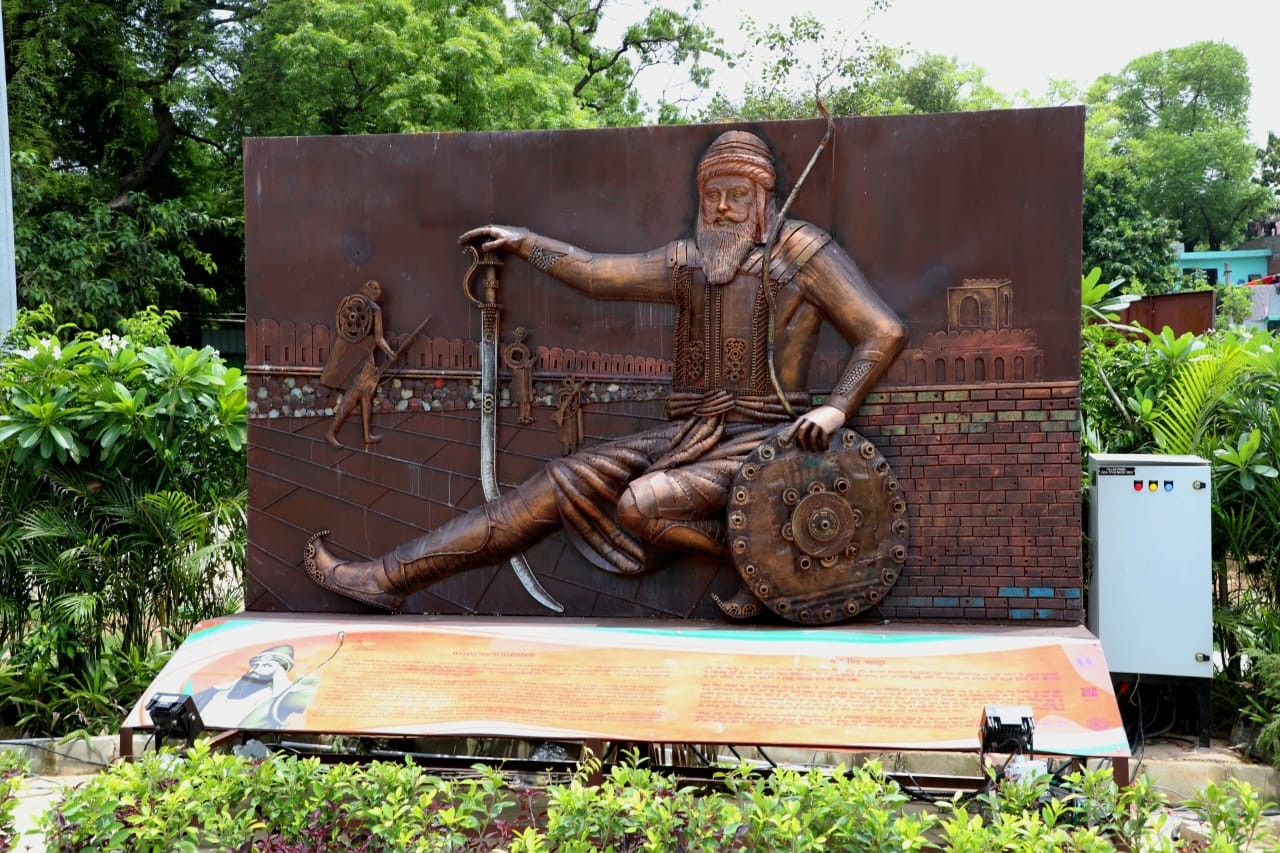 Khoảng 250 tấn phế liệu đã được sử dụng để xây nên Công viên Shaheedi.