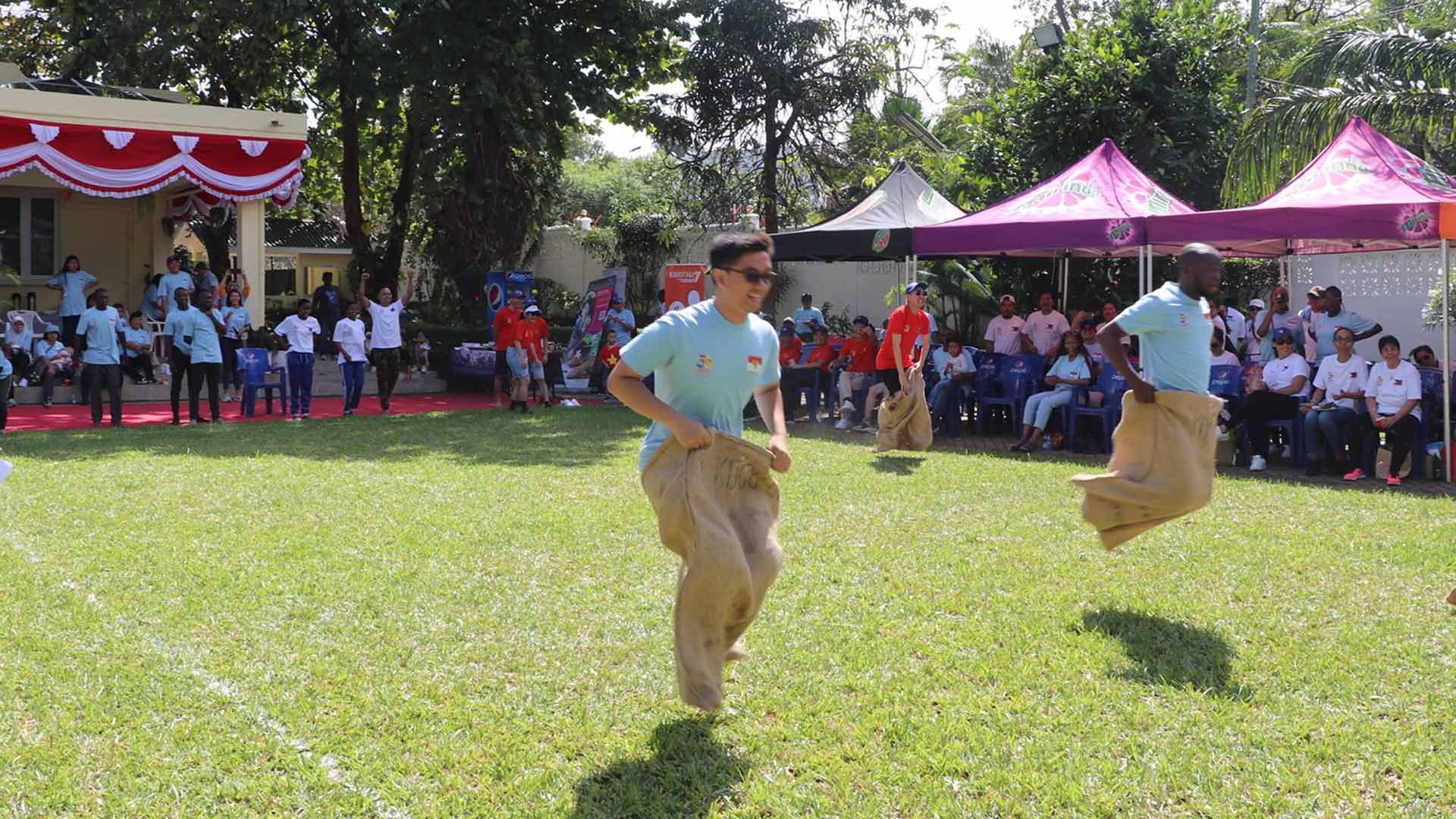 Giao lưu văn hóa-thể thao nhân kỷ niệm 56 năm ngày thành lập ASEAN tại Tanzania