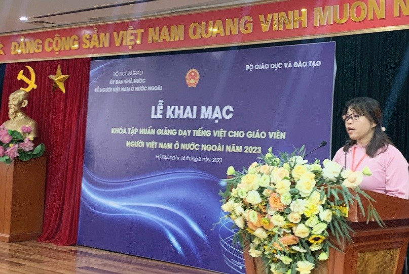 Khai giảng Khóa tập huấn giảng dạy tiếng Việt cho giáo viên người Việt Nam ở nước ngoài năm 2023