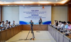 Thực hiện triển khai phương châm ngoại giao kinh tế lấy doanh nghiệp và địa phương làm trung tâm phục vụ